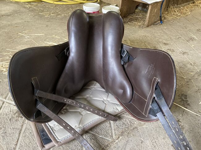 Dressursattel Kitzbühel von Peter Horobin 18“, Peter Horobin  Kitzbühel , S. Roßberg , Dressage Saddle, Burgbernheim, Image 5