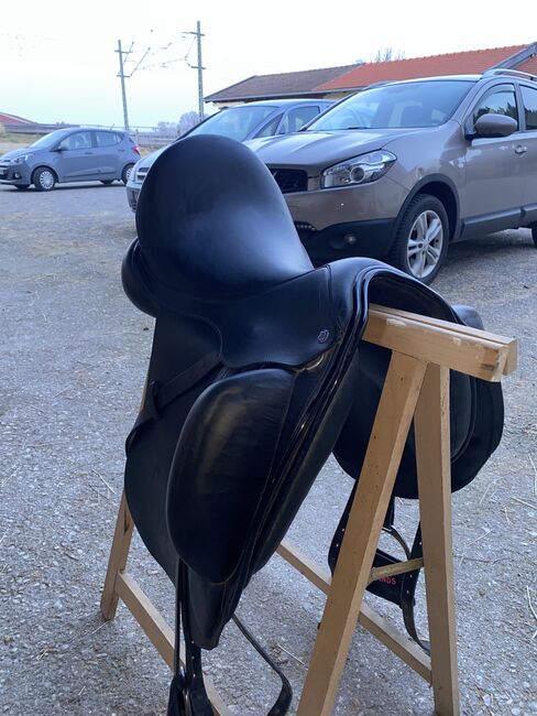 Dressursattel KM 17,5Zoll, KM Dressursattel 17,5Zoll, Christina, Dressage Saddle, Marquartstein , Image 3