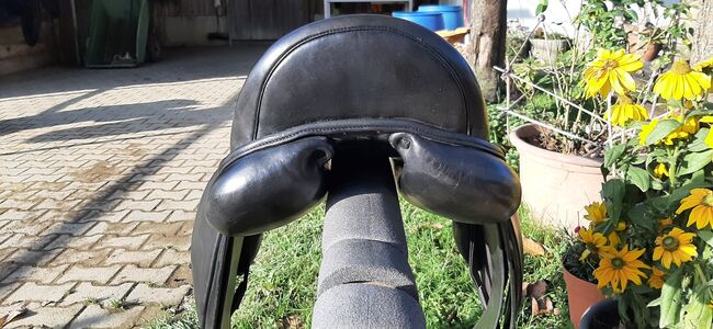 Dressursattel kurz breit französische Kissen von Hemano, Hemano Solution , Maresa, Dressage Saddle, Pfullingen, Image 5