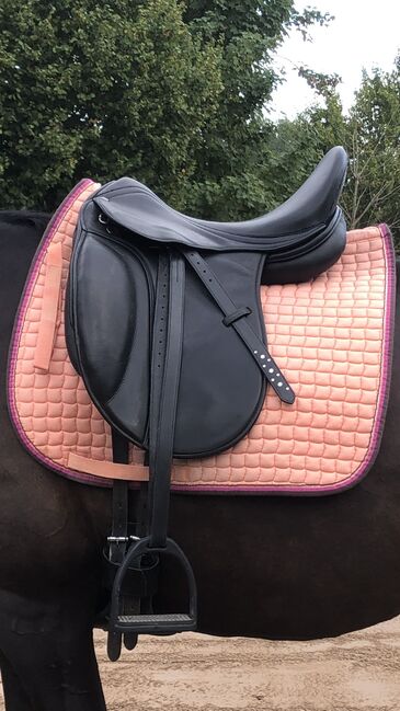 Dressursattel Maxflex Leonhard 17“ 34 sehr kurz, Maxflex Leonhard , Sunnyta, Dressage Saddle, Eppertshausen