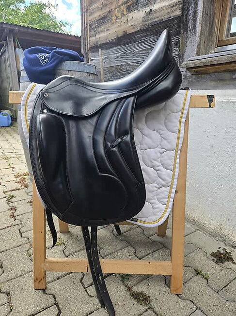 Dressursattel Monoblatt 18", Ella, Dressage Saddle, Glarus, Image 3