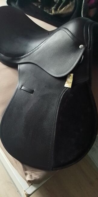 Dressur Sattel Neu 17zoll Mittlere Kammer, Miri, Dressage Saddle, Köln, Image 4