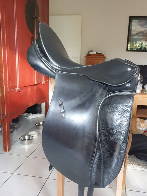 Dressursattel Passier Grand Gilbert 17 Zoll, Passier  Grand Gilbert , Gisela, Dressage Saddle, Niederkassel , Image 2