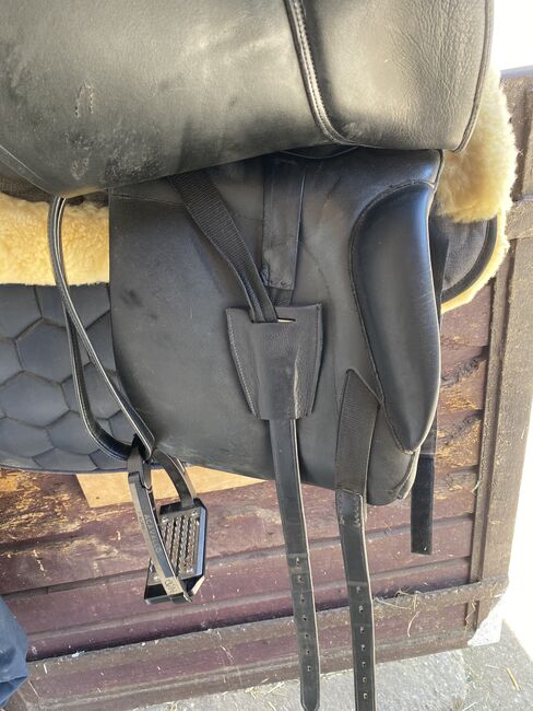 Dressursattel Schuhmacher Solution, Schuhmacher Solution, Leonie Pfneiszl, Dressage Saddle, Unter-Danegg, Image 5