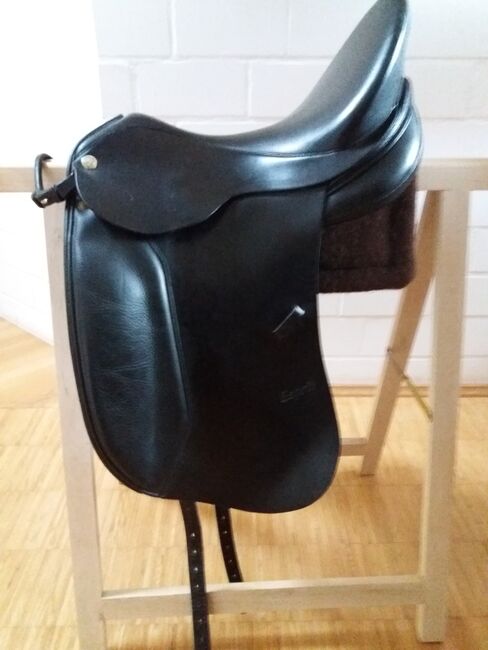 Dressur Sattel, Sommer  Esprit, Stefanie Scholz, Dressage Saddle, Bad Gandesheim, Image 2
