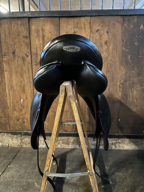 Dressursattel Stübben Aramis II 17,5", Stübben Aramis II , Laura Simon , Dressage Saddle, Baden-Baden , Image 5