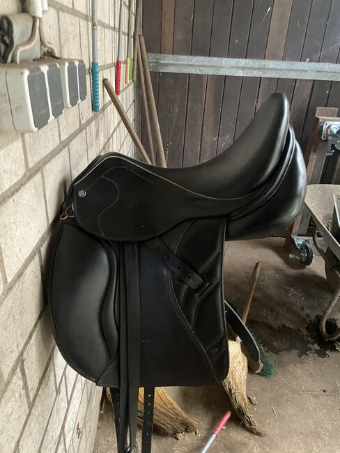 Dressursattel zu verkaufen, Champion , Marietta  Möller , Dressage Saddle, Owschlag , Image 3