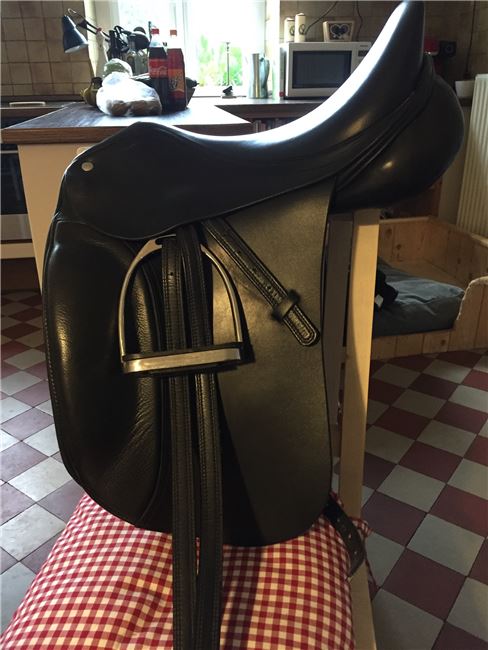 Dressursattel der Firma Thiering, Thiering, Cathrin, Dressage Saddle, Ratzeburg , Image 5