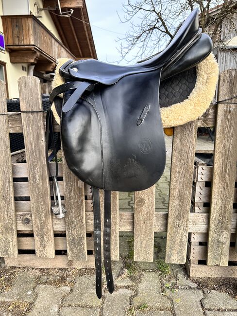 Dressursattel „Weischenberg“ = Baugleich Passier GG; 17,518,0, F. Weischenberg = Baugleich Passier GG; mit Kassier Baum   Grand Gilbert , Laura Soohie , Dressage Saddle, München