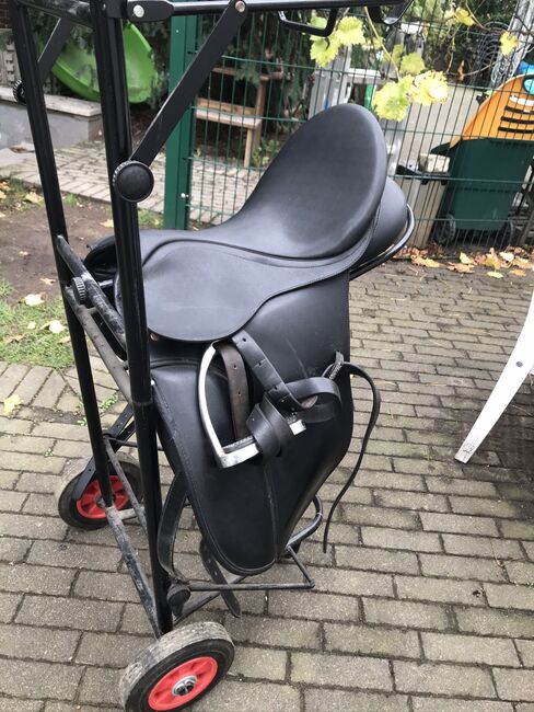Dressursattel Wintec 500 16,5” + inkl. 2 Kopfeisen und Steigbügel, Wintec 500, Cheyenne Held, Dressage Saddle, Dormagen, Image 7