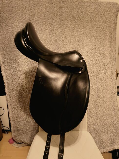 Dressursattel 17.5, Cresta, Saskia, Dressage Saddle, Geesthacht