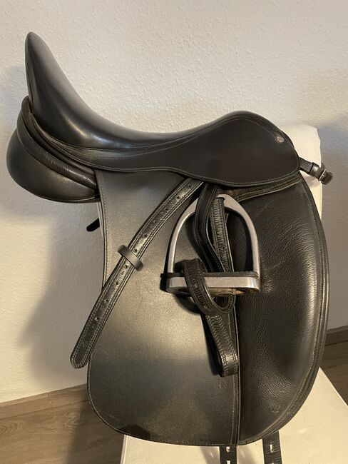 Dressursattel 17,5, Nee Generation , Lea, Dressage Saddle, Duisburg , Image 4