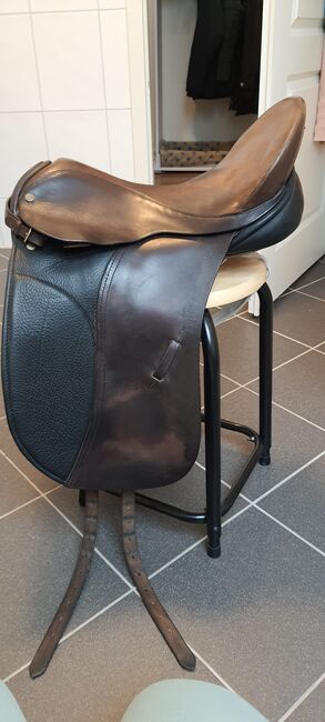 Dressursattel 17,5 Zoll, Hackenbroch, Janine Kiefert , Dressage Saddle, Castrop-Rauxel , Image 4