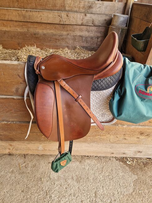 Dressursattel 17,5 Zoll wie Sommer, mona, Dressage Saddle, Petershausen