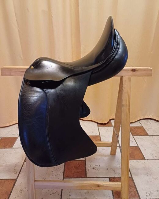 Dressursattel 17 Zoll, Spirig, Verena, Dressage Saddle, Kirchschlag