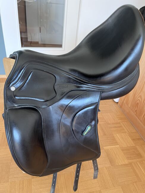 Dressursattel Amerigo Cervia II 17,5 4 wie neu!, Amerigo Cervia II, Birgit, Dressage Saddle, Regensburg