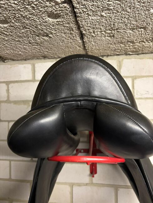 Dressursattel zum wohlfühlen, Jorge Canaves „Celebration“, Diana Goerdts, Dressage Saddle, Mönchengladbach , Image 3