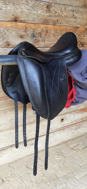 Dressursattel Equipe Rose 17" doubliert - kurze Auflage, aufgesetzte Pauschen, Equipe Rose, Maresa, Dressage Saddle, Pfullingen, Image 5