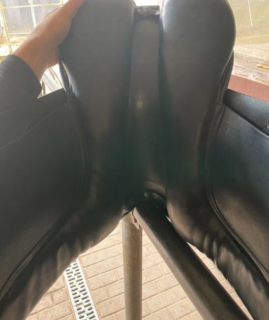 Dressursattel Euroriding Diamant 17“, 31er KW, frisch gepolstert, Euroriding Diamant, Privat, Dressage Saddle, Kleve, Image 2