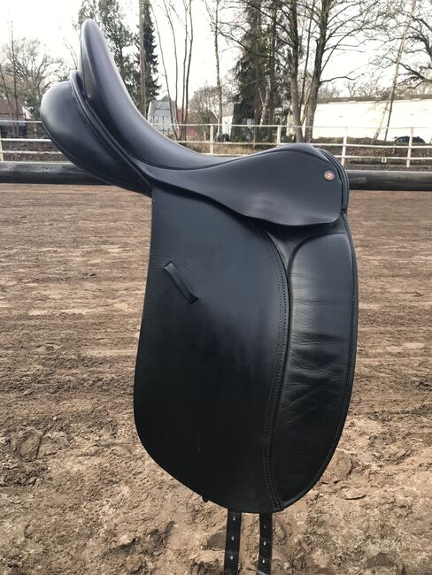 Dressursattel Euroriding Diamant Spring Tree 16,5 Zoll, Euroriding Diamant Spring Tree, Janin, Dressage Saddle, Buxtehude 