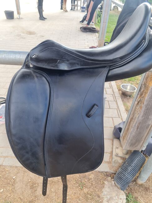 Dressursattel Hemano Solution 17,5 Kw 33, Hemano  Solution, Nici, Dressage Saddle, Heilbronn