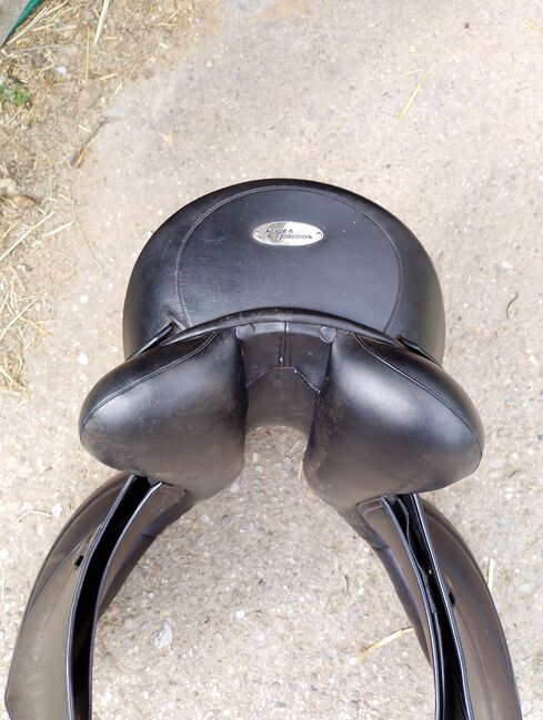 Dressursattel Horse&Passion by Kieffer 17 Zoll, Kieffer Horse and Passion, Isa, Dressage Saddle, Kirchdorf an der Amper, Image 4