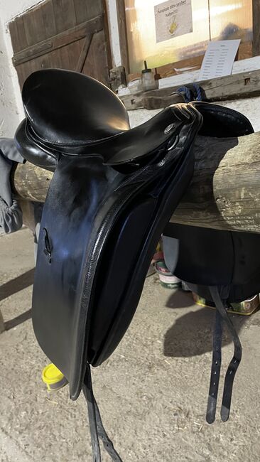 Gut erhaltener Dressursattel, Sattlerei Otto Schuhmacher, Elena Lohberger, Dressage Saddle, Graz, Image 3