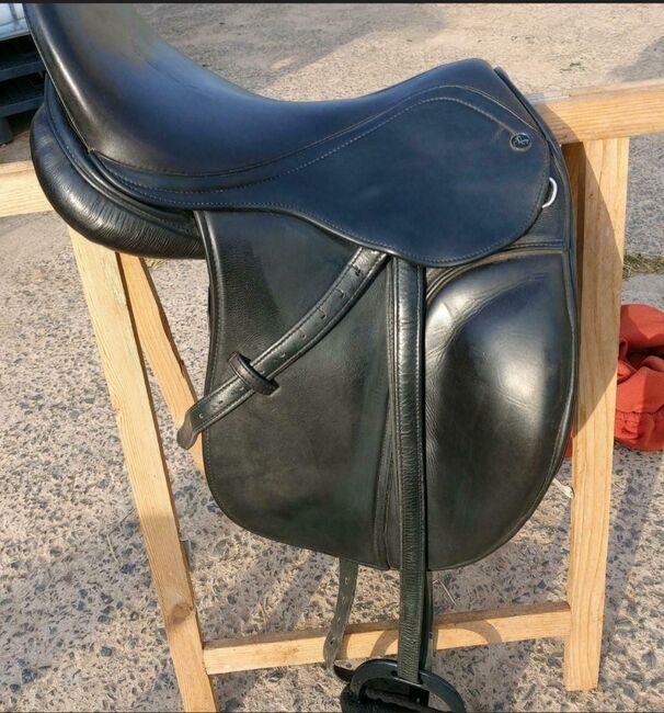 Dressursattel Maxflex Leonhard 17,5 Zoll, Maxflex Leonhard, Lisa, Dressage Saddle, Hünfeld, Image 4