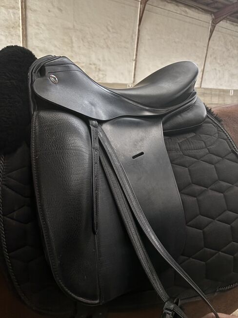 Dressursattel Niedersüß Ouvertüre Victoria, Niedersüß Victoria Ouvertüre , Sonja Harwarth, Dressage Saddle, Hirtenberg