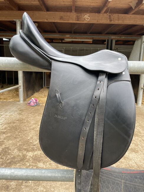 Dressursattel Passier, Passier Anja Beran , Anna Köckemann, Dressage Saddle, Clausthal-Zellerfeld, Image 3