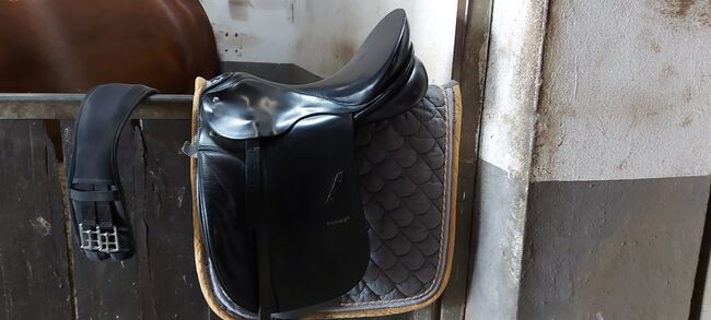 Dressursattel Passier Corona 17 Zoll, Passier Corona, Nicole Anfang, Dressage Saddle, Hilden