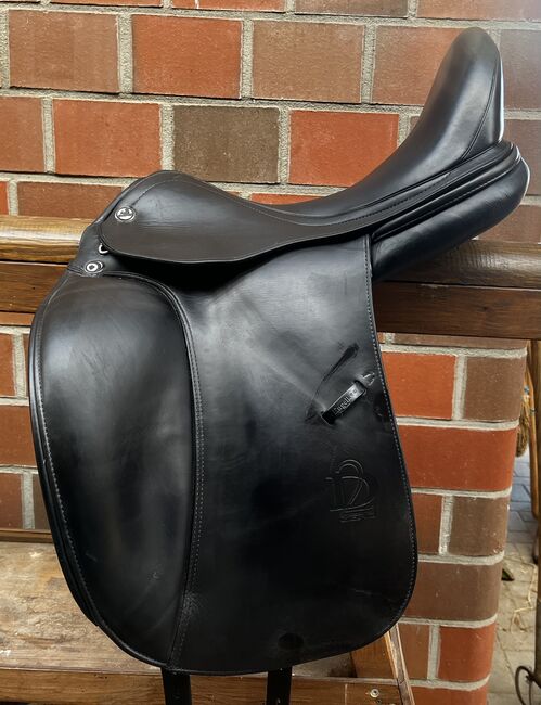 Dressursattel Prestige D2 Zerro D in schwarz, Prestige D 2 Zero, Cornelia, Dressage Saddle, Hamburg