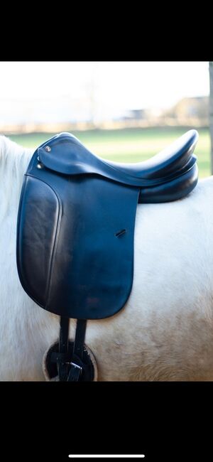 Dressursattel Prestige Hippos Dressage 17/33, Prestige  Hippos Dressage , Knorr, Dressage Saddle, FRIEDRICHSTADT 