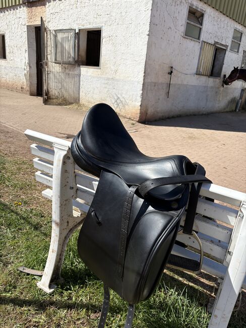 Dressursattel-Prestrige, Prestrige, Lara-Sophie , Dressage Saddle, Schwalbach, Image 2