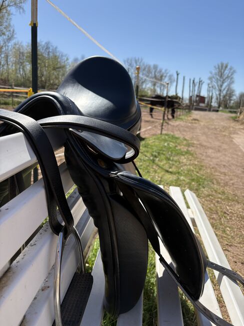 Dressursattel-Prestrige, Prestrige, Lara-Sophie , Dressage Saddle, Schwalbach, Image 3