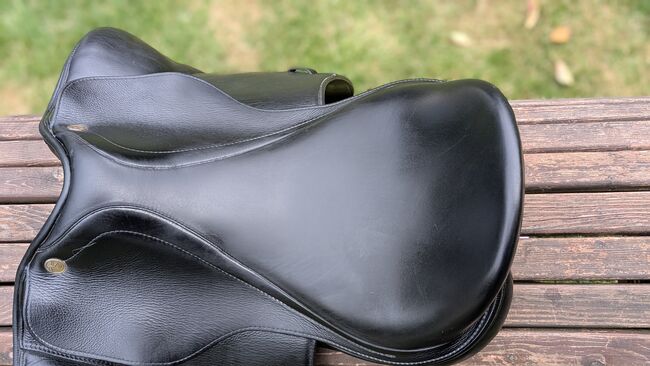 Dressursattel, Testsattel, Prestige Leonardo, Prestige  Leonardo, Sarah Feiler, Dressage Saddle, Schwäbisch Gmünd, Image 2
