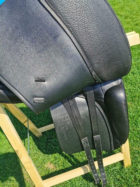 Dressursattel Stübben Virginia 17,5", Ortweite 29, Stübben Virginia, Sabrina, Dressage Saddle, Moers, Image 2
