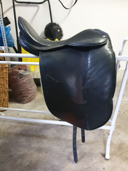 Dressursattel schwarz 18 Zoll, Keine Marke, Ulrike, Dressage Saddle, Bardowick, Image 7