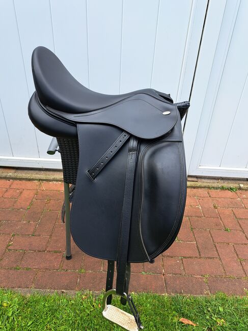 Dressursattel Tekna Maximus 16.5 Zoll, Tekna Maximus Smooth S-Line, Specht, Dressage Saddle, Rhauderfehn , Image 2