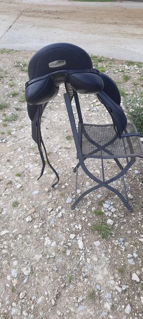 Verkaufe Dressursattel von Leggero Dressage by Patrick Saddlery, Leggero by Patrick Saddlery Leggero, Nadine Panzer , Dressage Saddle, Stuttgart , Image 3