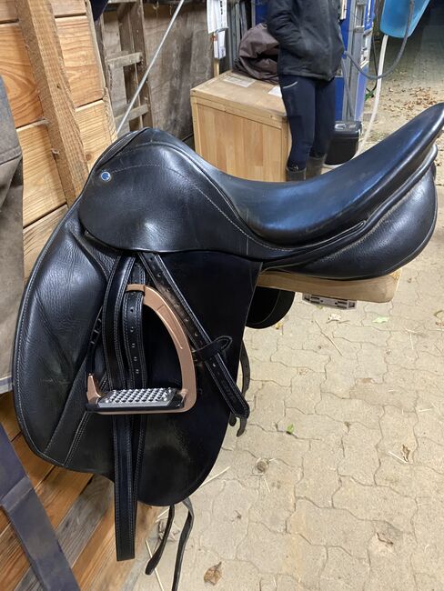 Dressursattel Tristan Stübben, Stübben  Tristan , Eva Kleine, Dressage Saddle, Biebergemünd , Image 3