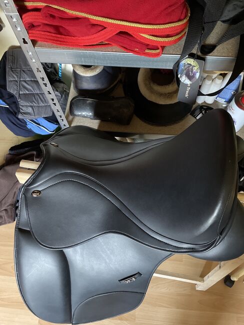 Dressursattel Zeus Premium NEU, HKM  Zeus Canyon , Vivien Mickan , Dressage Saddle, Neuenhaus , Image 3