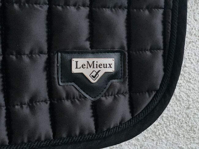 Dressurschabracke LeMieux Schwarz, LeMieux, Celia, Dressage Pads, Muggensturm , Image 6