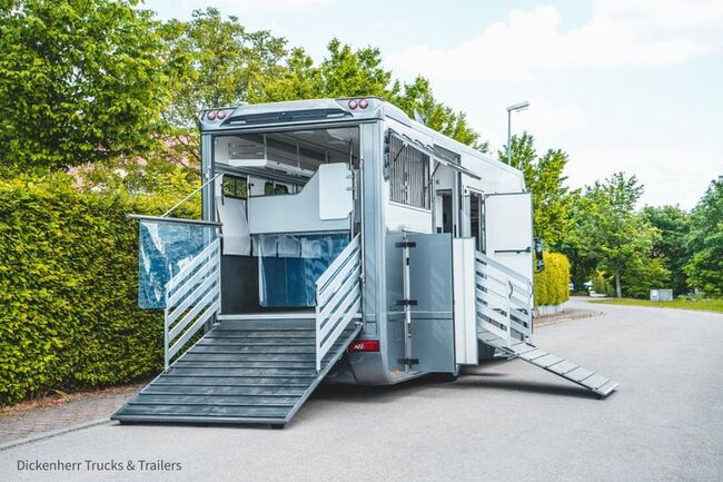 Pferdetransporter DT Wohnmobil MB Atego 1527 Popout 5 Stellplätze, Dickenherr Dickenherr Atego, Gerhard Strobel (Dickenherr Trucks und Trailers), Horse Trailers, Baden-Württemberg - Unterschneidheim, Image 12