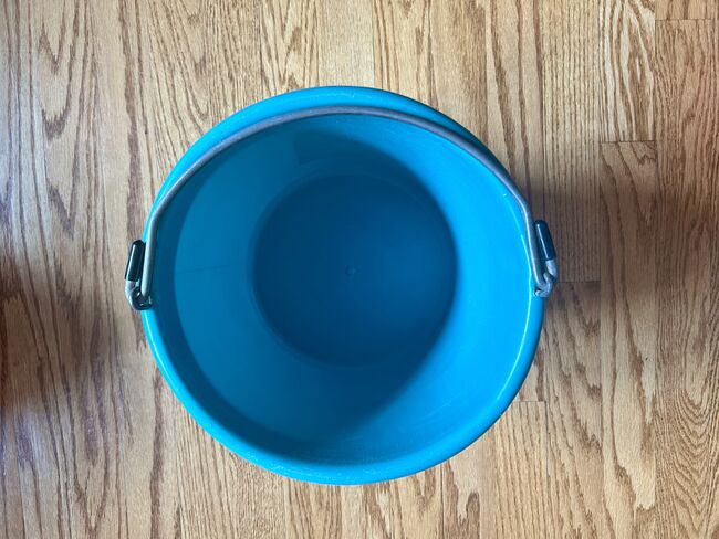 Dura Flex Buckets, Dura Flex- 4 Buckets , Stephanie, Buckets, Feeders & Waterers, Edmonton , Image 4