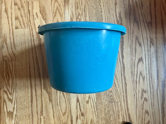 Dura Flex Buckets, Dura Flex- 4 Buckets , Stephanie, Buckets, Feeders & Waterers, Edmonton , Image 3