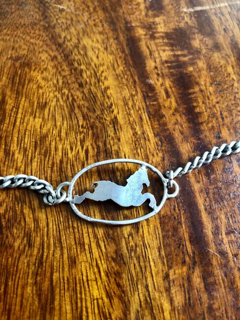 Einzigartiges Vintage-Silberarmband mit Pferdemotiv, Maia, Equestrian Jewelry, Berlin