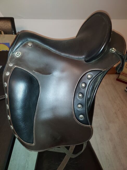 El Campo S2 von Deuber und Partner, Deuber und Partner Dressur / Barock - Sattel, Saskia Meyer, Barocksattel, Kamp-Lintfort 