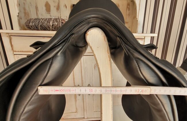 Englischer Dressursattel, 2023 neuwertig,  17 Zoll, Ideal Saddle Company, England  Technical & Traditional , Katja , Dressage Saddle, Cuxhaven , Image 14