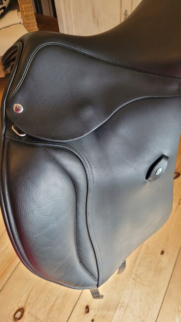 Englischer Dressursattel, 2023 neuwertig,  17 Zoll, Ideal Saddle Company Technical & Traditional , Katja , Dressage Saddle, Cuxhaven , Image 9